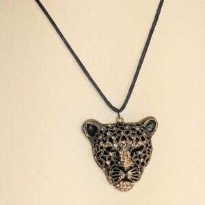 Elegant Black and Gold Leopard Pendant Necklace